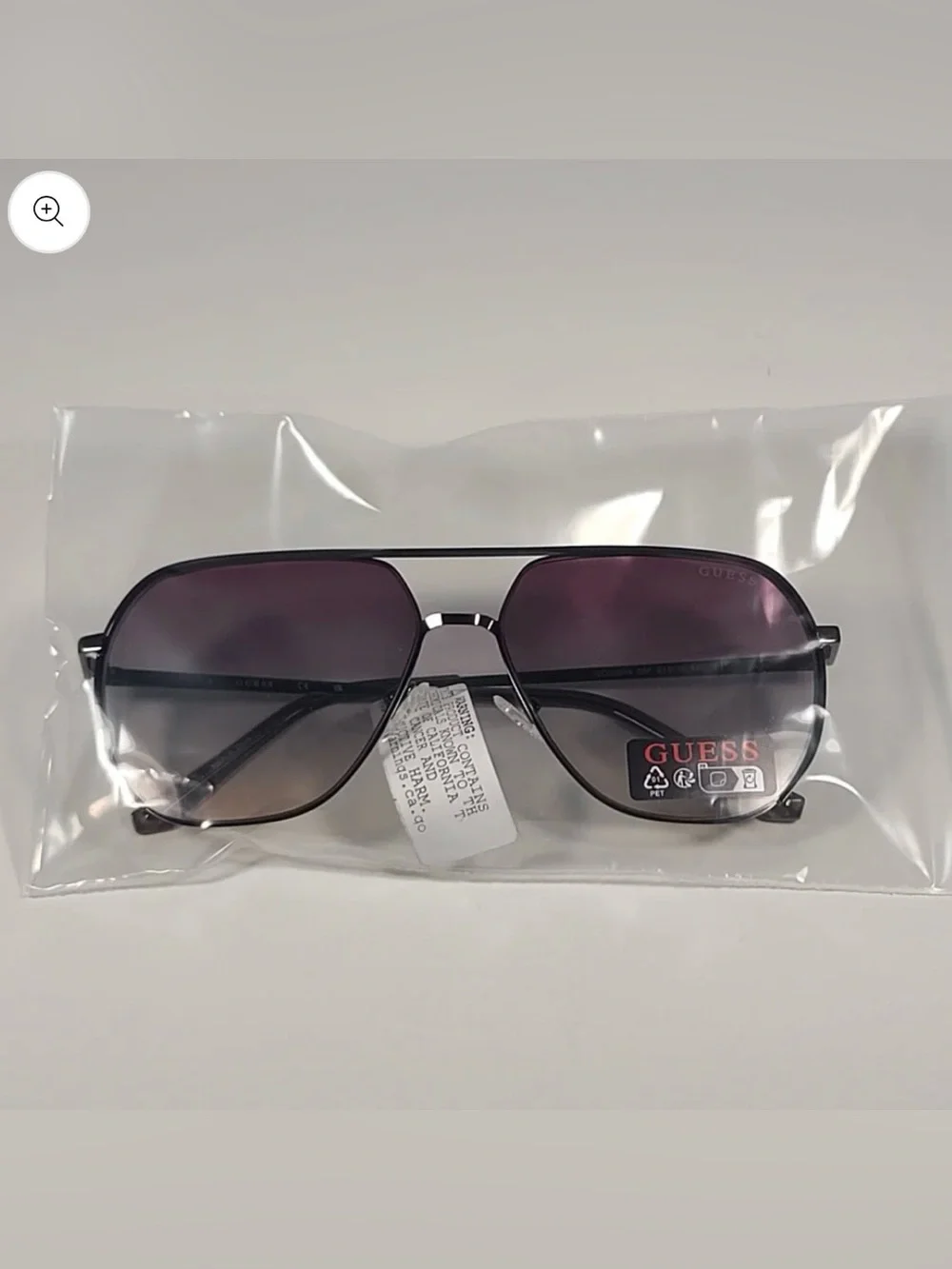 Guess GO00064 06F Pilot Sunglasses Gunmetal Frame Smoke Gradient Lens 61mm NWT
